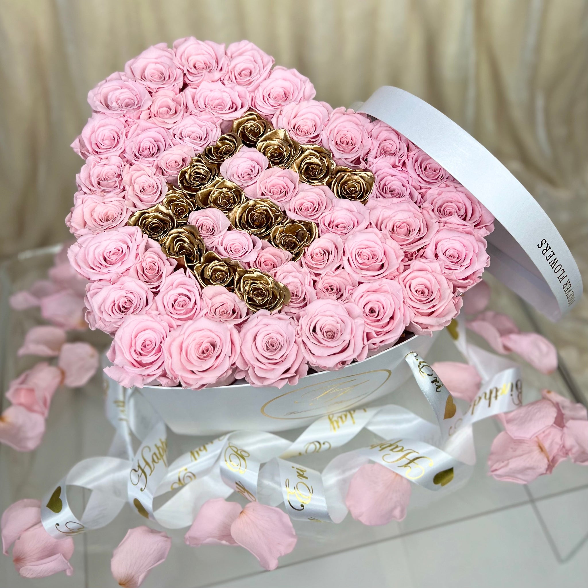 Aubrey Large Heart Shaped Box (36-42 Preserved Roses)– Forever Flowers UK